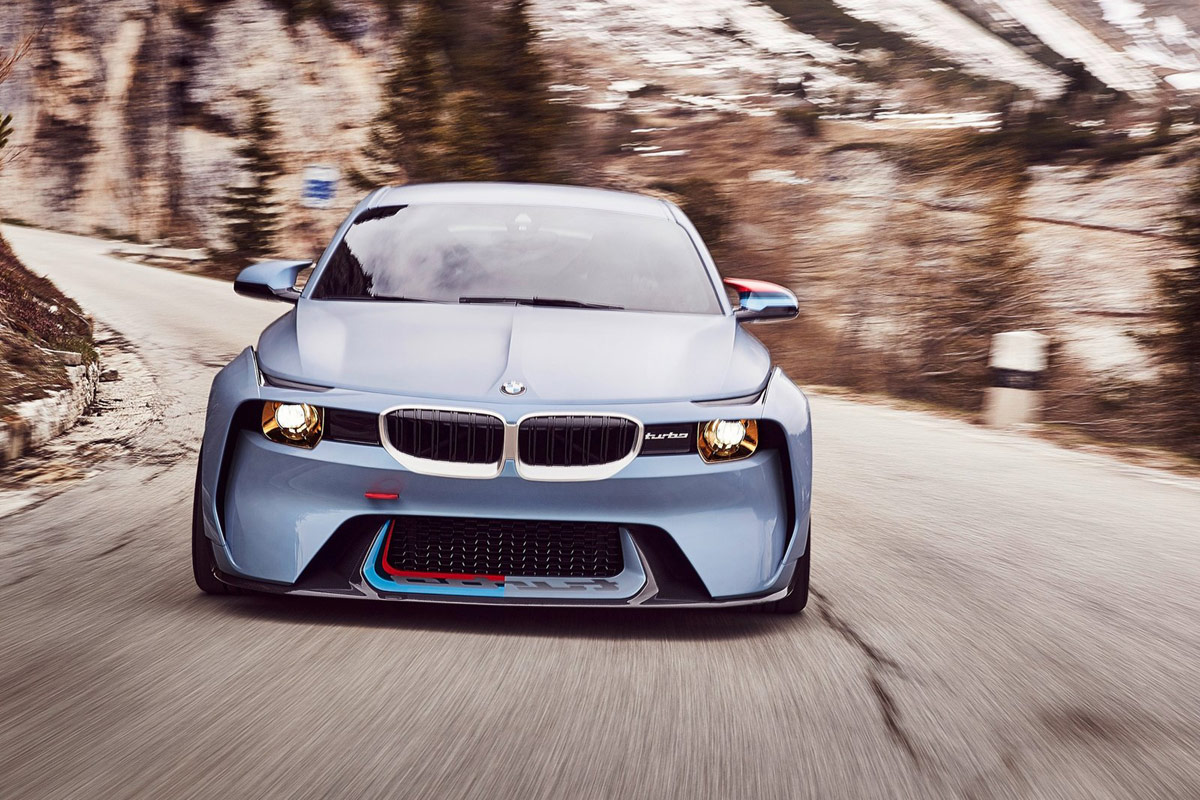 BMW-2002_Hommage-(1)