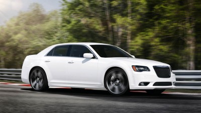 Donnert bald ein 470 PS starker Lancia mit einem 6,4 Liter großen V8 unter einer massigen Haube über deutsche Straßen? Ja, so könnte...