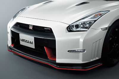 Nissan-GT-R-Nismo-2013-(4)