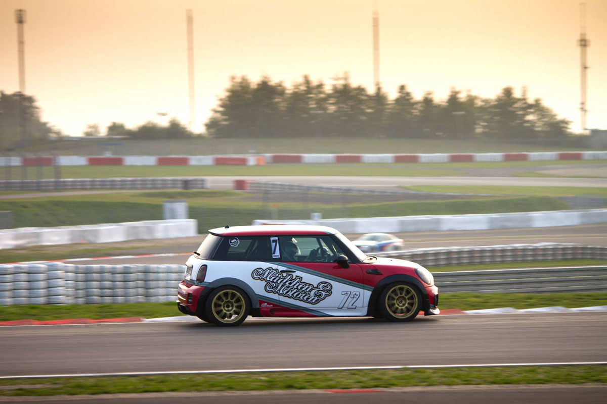 10575450_10152350336842393_