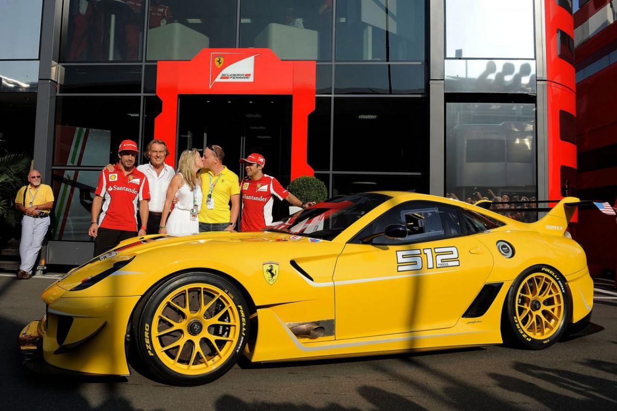 Video: Ferrari 599XX Evoluzione auf der Rennstrecke