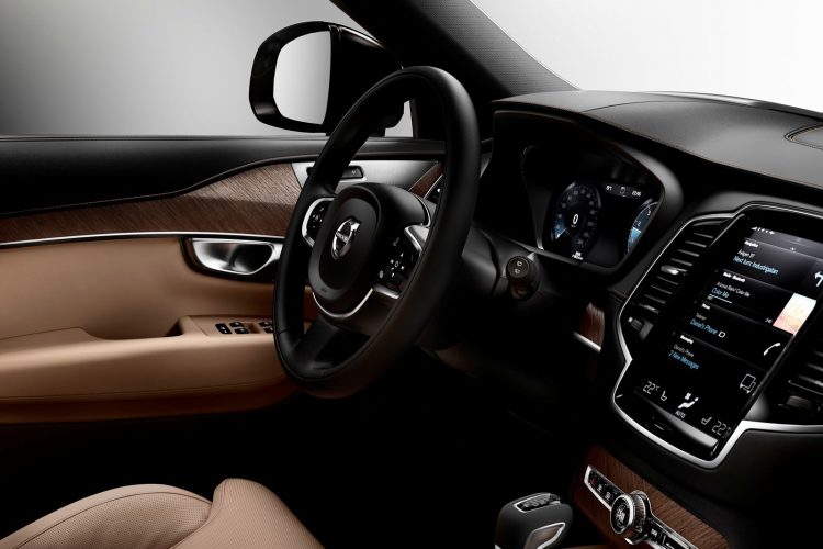 Volvo-XC90-2015-(30)