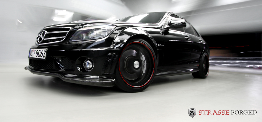 benz_c63_amg_1