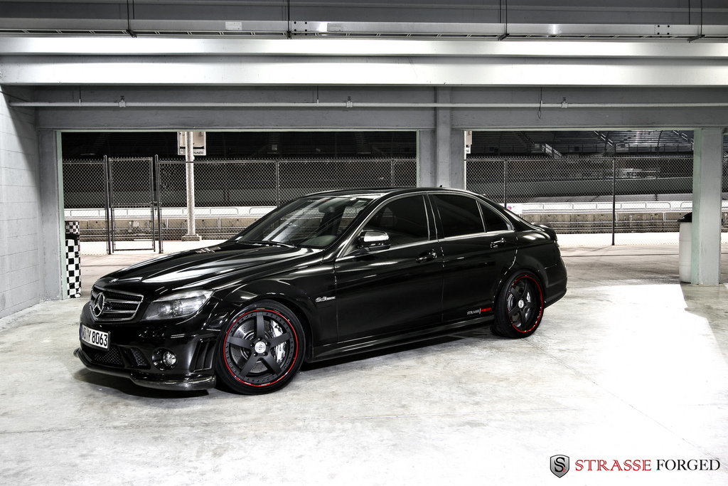 benz_c63_amg_2