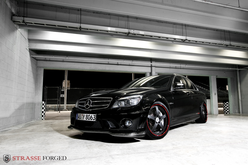 benz_c63_amg_4