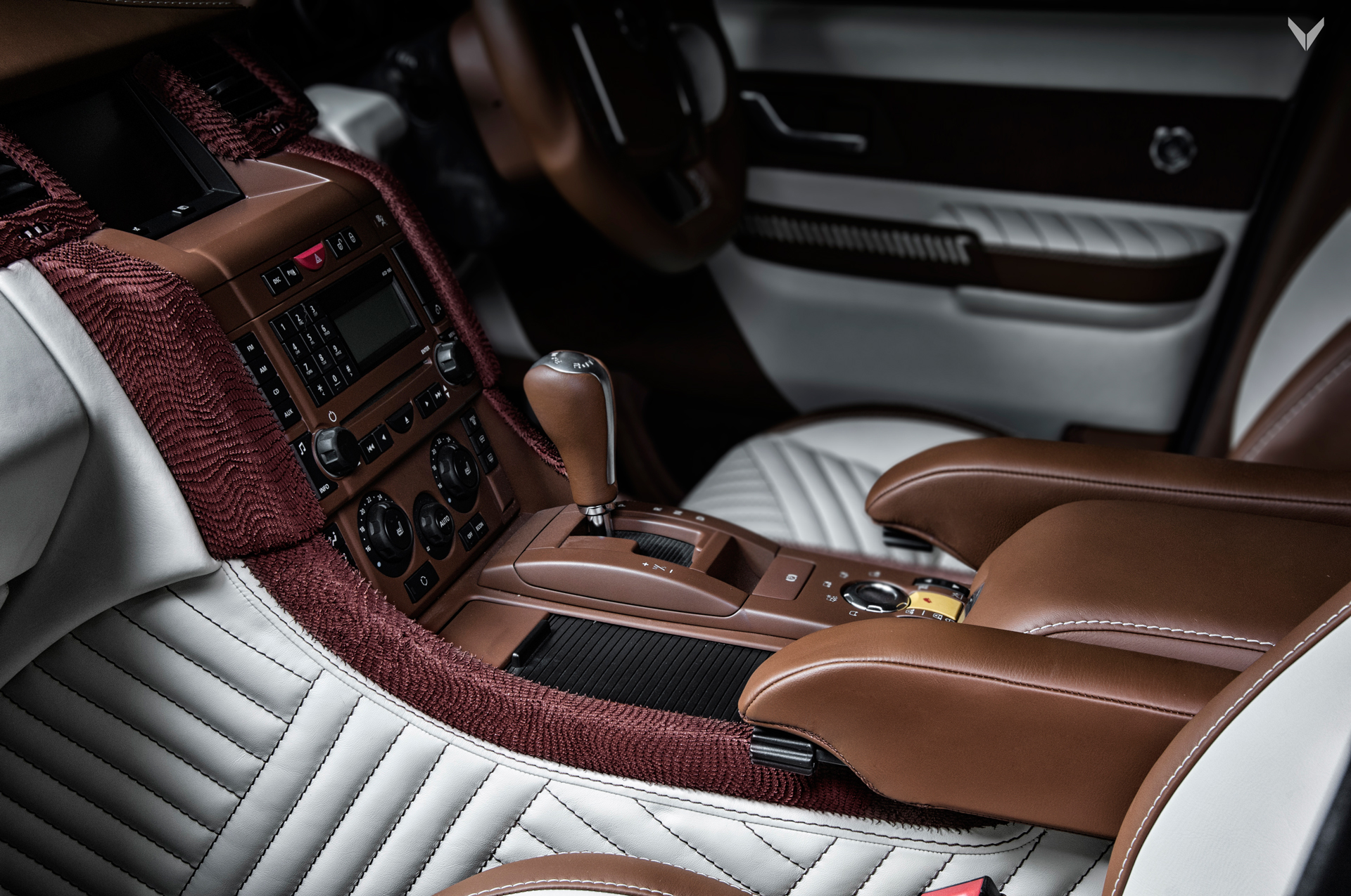 range-rover-20-anniversary-vilner-7