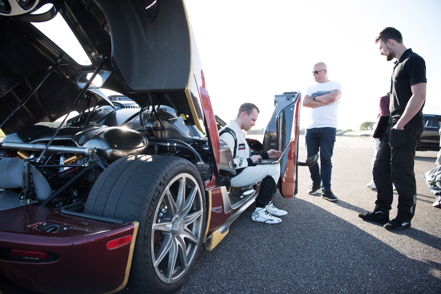 Von 0 auf 400 und zurück: Koenigsegg Agera RS pulverisiert Bugatti Chiron