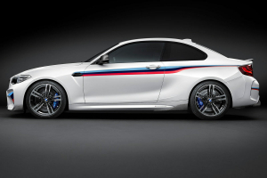 BMW M2 mit M Performance Parts 2016
