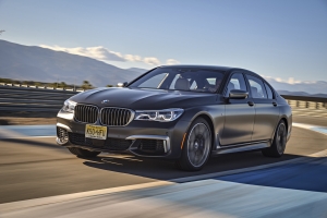 BMW M760 Li 4