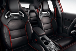 Mercedes A 45 AMG 2015