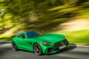 Mercedes-Benz-AMG_GT_R-(30)