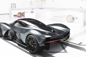 aston-martin-red-bull-racing-am-rb-001(5)