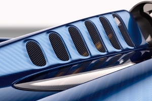 Pagani Huayra Roadster 19