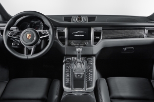 Porsche Macan Turbo Performance Paket 8