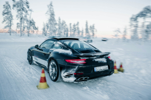 Porsche 911 turbo Wintertest