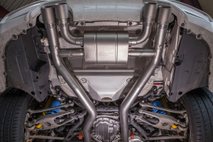 BMW M4 Carbonfiber Dynamics 2016