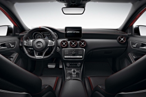 Mercedes A 45 AMG 2015