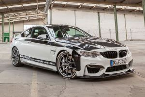 BMW M4 Carbonfiber Dynamics 2016