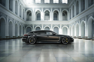 Porsche-Panamera-Turbo-S-Executive-4