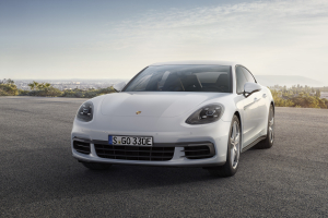 porsche-panamera-4-e-hybrid-2