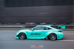 Lexus RC-F: Bodykit Rocket Bunny, Felgen Vossen Wheels