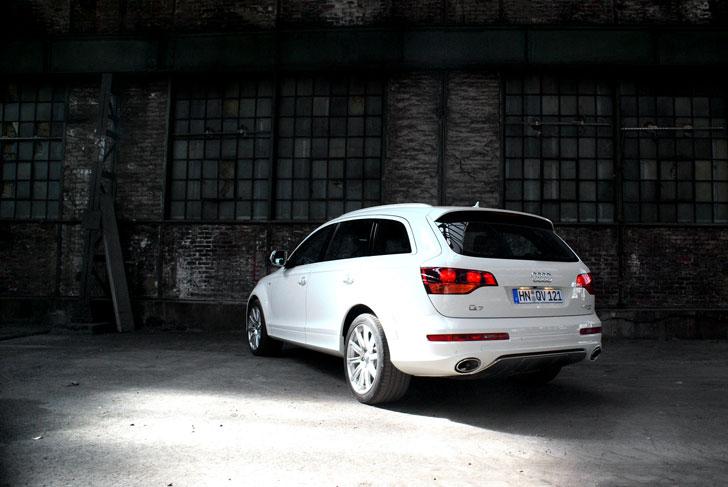 Audi Q7 V12 TDI Test (17) Audi Q7 V12 TDI Test (17)