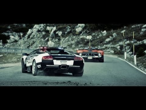 Pagani vs Lamborghini: Need for Speed Hot Pursuit