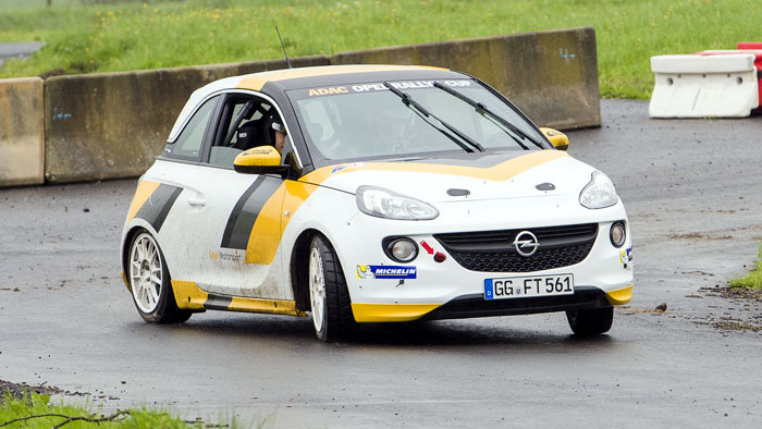 Einstieg in den Rallye-Sport: Ausritt im Opel Adam Cup