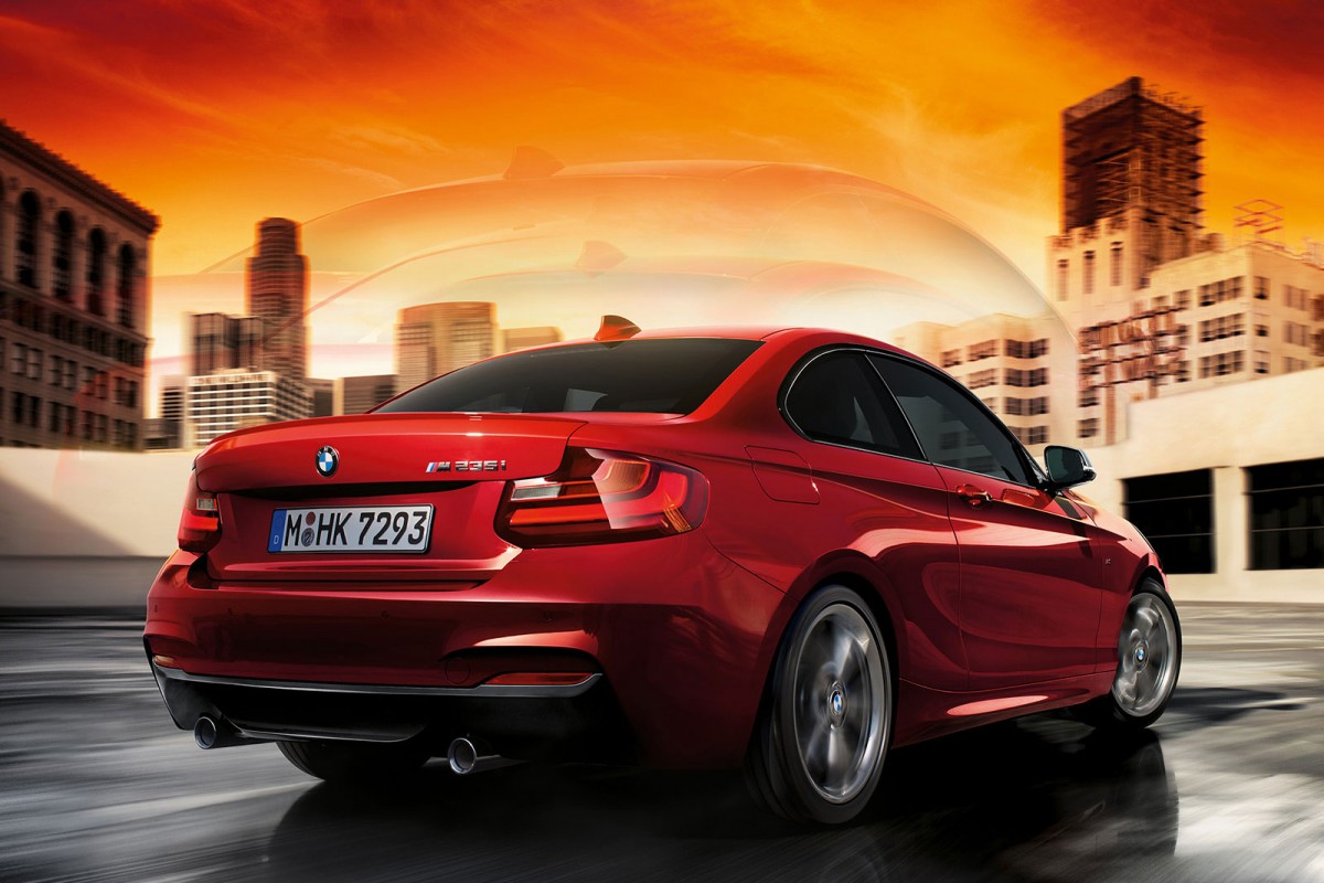 M235i Wall 18