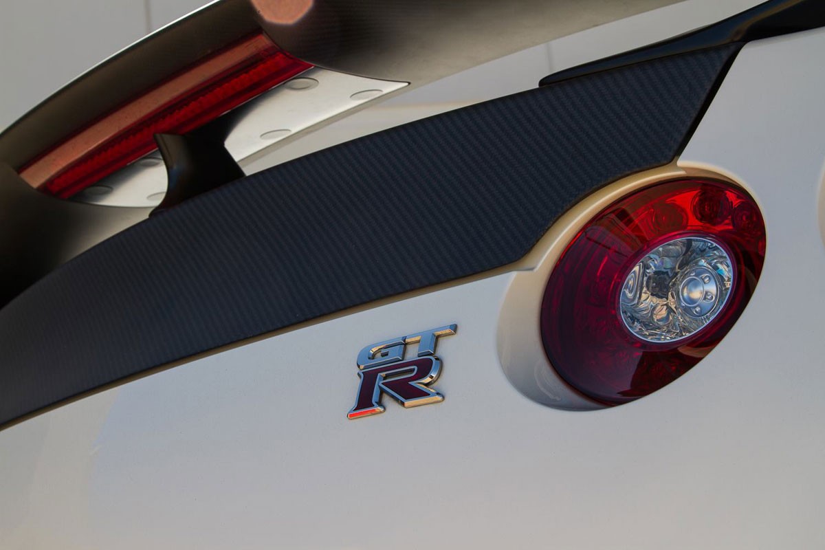nissan gt r 6