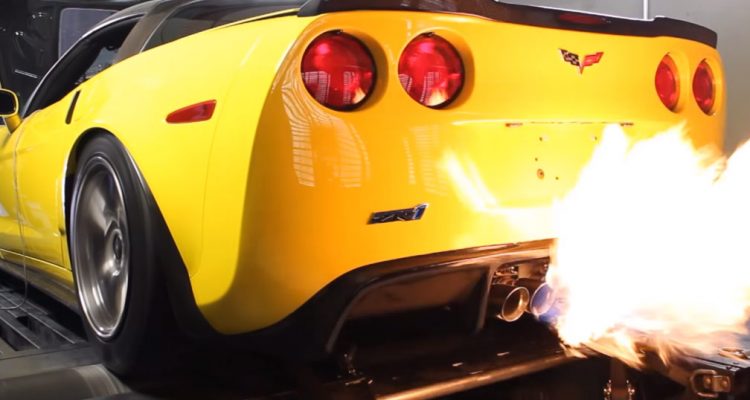 Video: Corvette ZR1 mit 1.200 PS spielt Flammenwerfer
