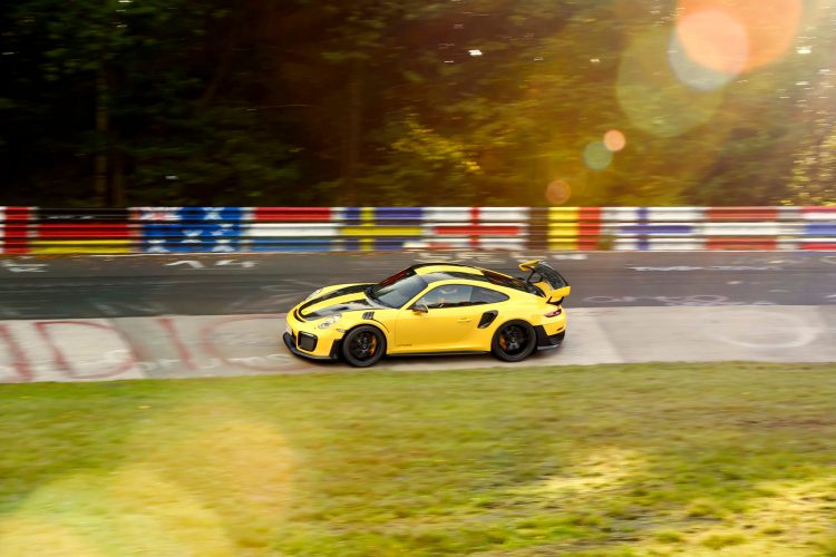 Nachgebaut: Porsche startet bereits beendete GT2 RS Produktion nach Schiffs-Katastrophe neu