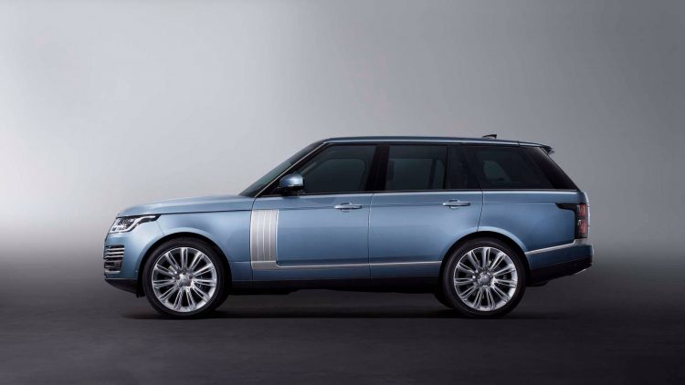 Nun auch als Hybrid: der neue Land Rover Range Rover