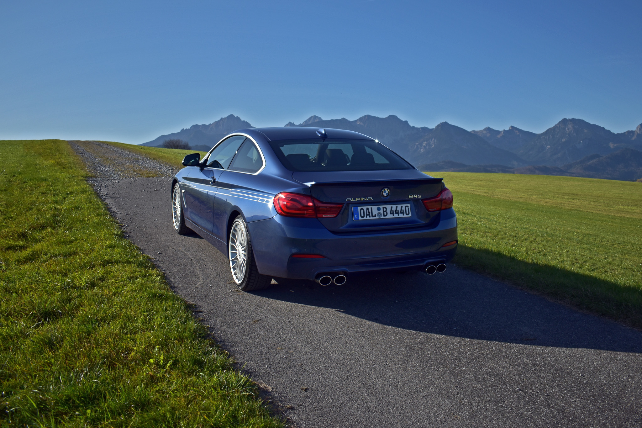 Gran(de) Coupé: Eine Genussreise im BMW Alpina B4 S Bi-Turbo