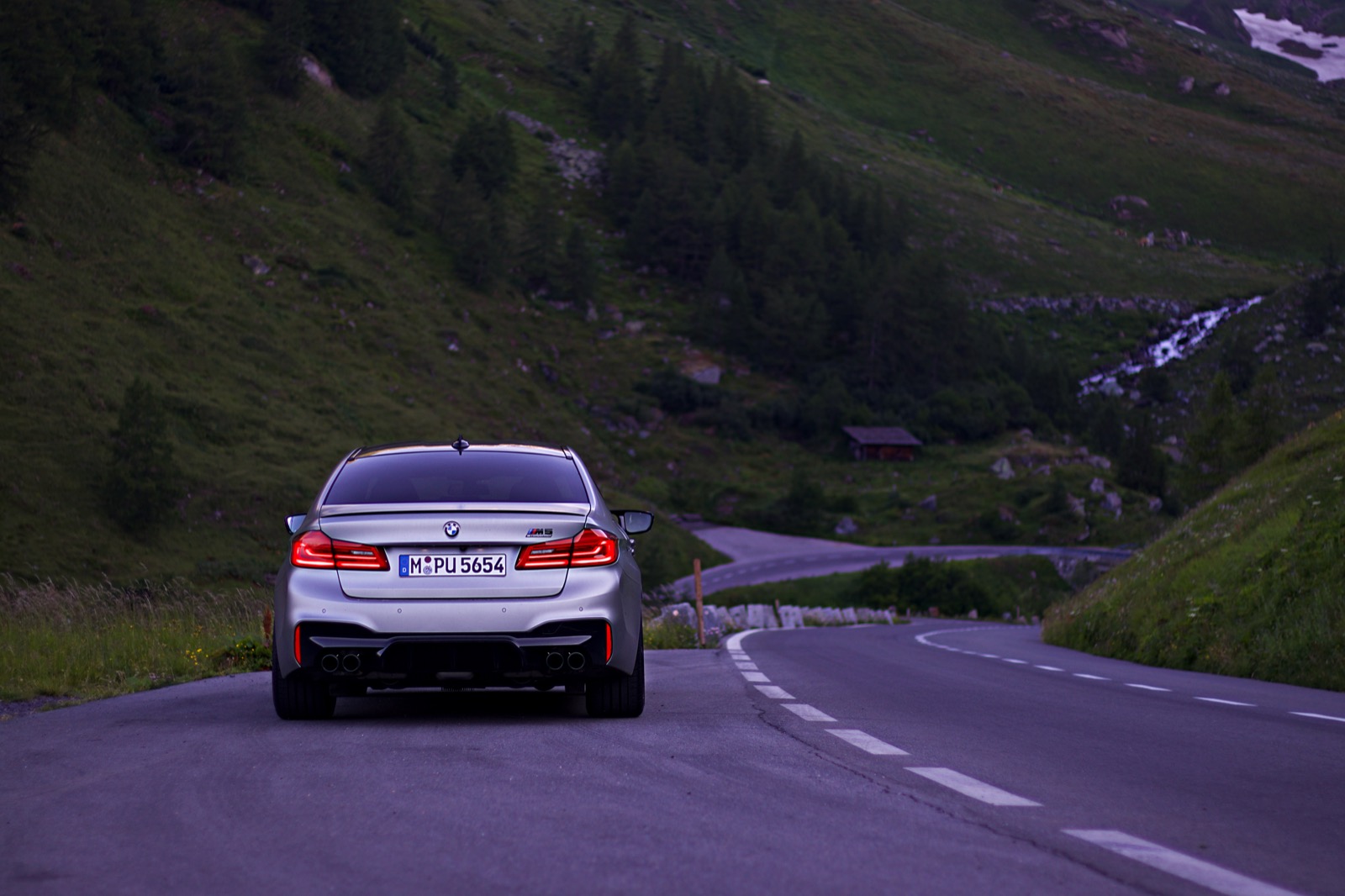 Die Härte: Auf Reisen mit dem BMW M5 Competition
