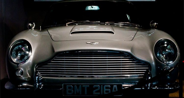 Bond fahren, Bond leben – mehr als ein Aston Martin