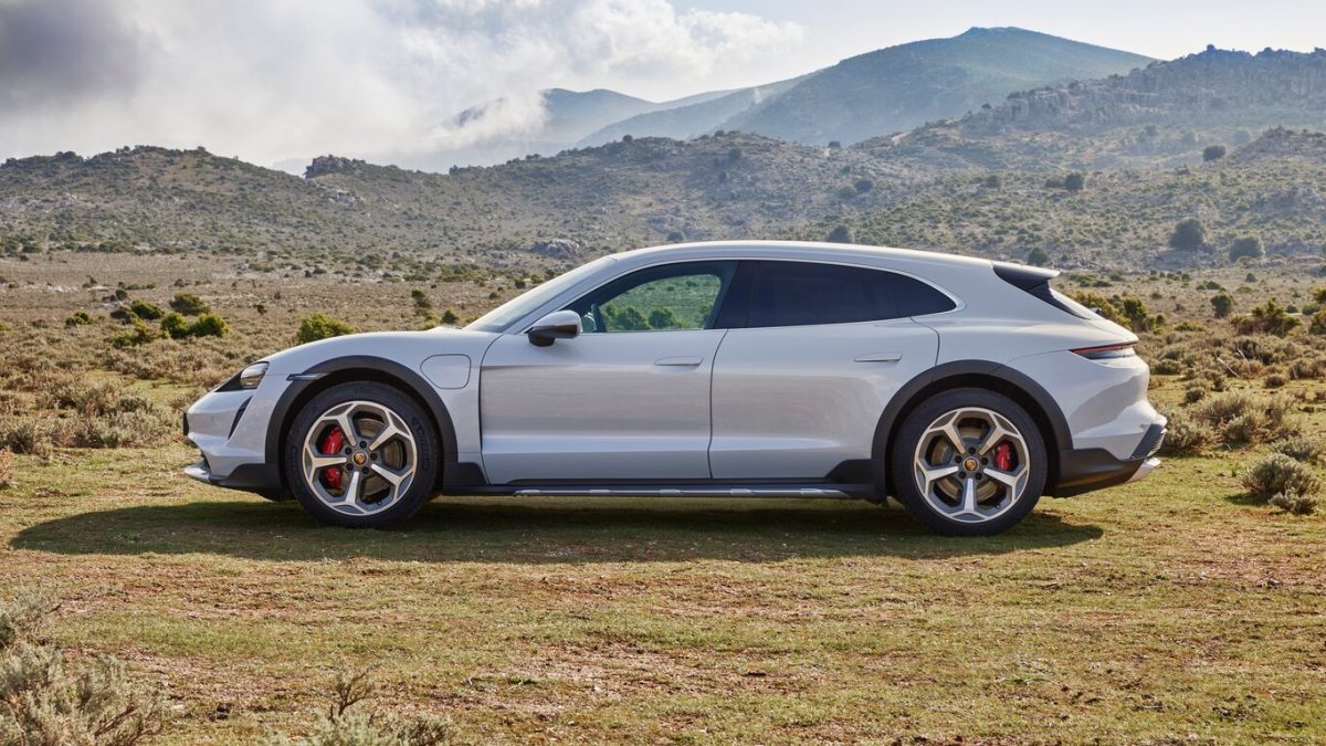Porsche Taycan Cross Turismo: Elektrischer Offroad-Sport-Kombi