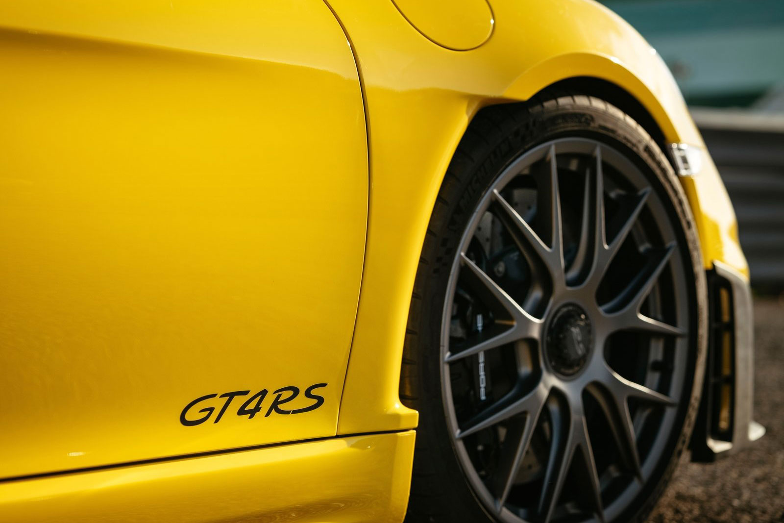 Porsche 718 Cayman GT4 RS: Die neue Speerspitze mit 500 PS
