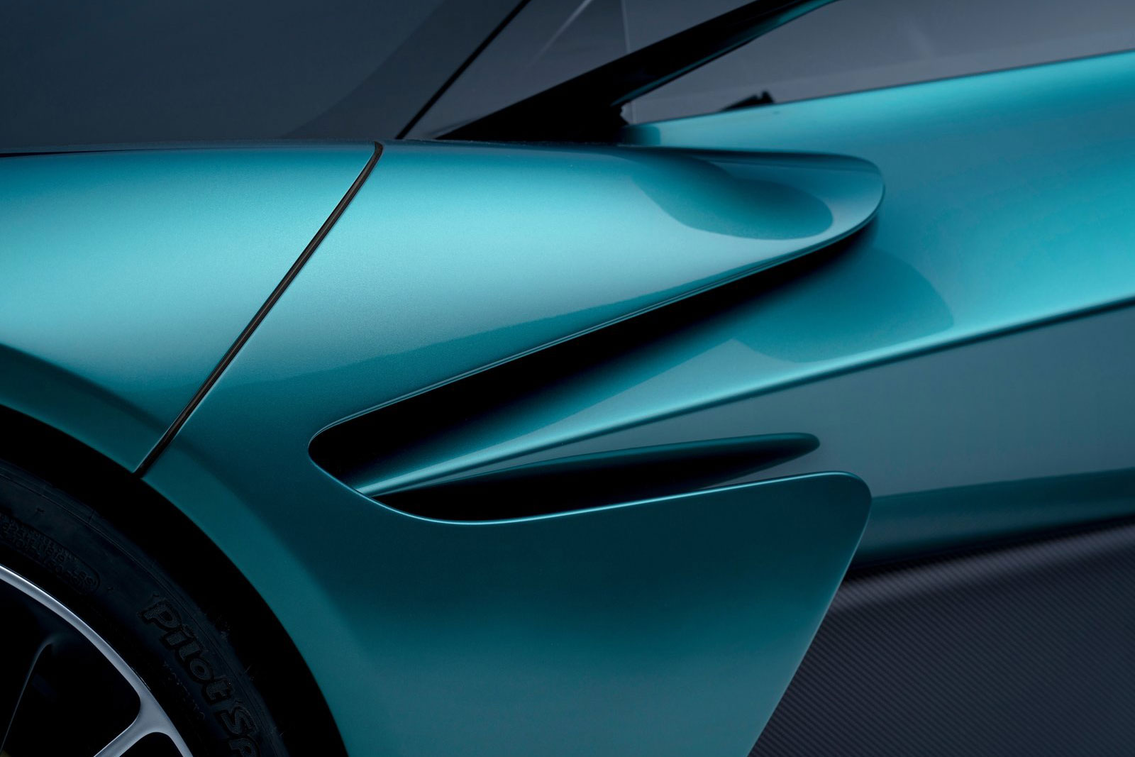 Bilder: Aston Martin Valhalla 2021