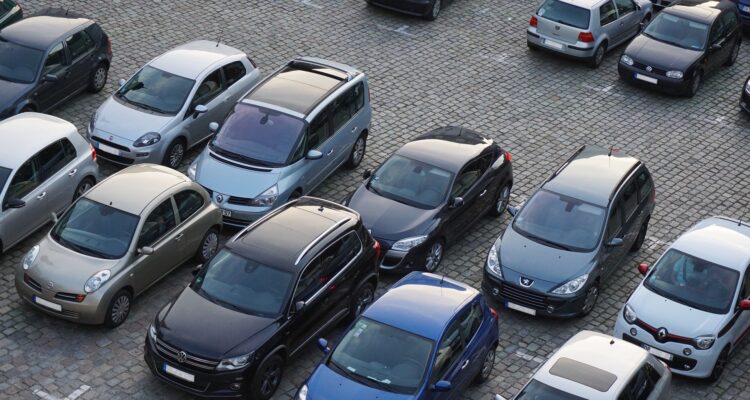 Tipps, wie man bei der Autoversicherung Kosten sparen kann