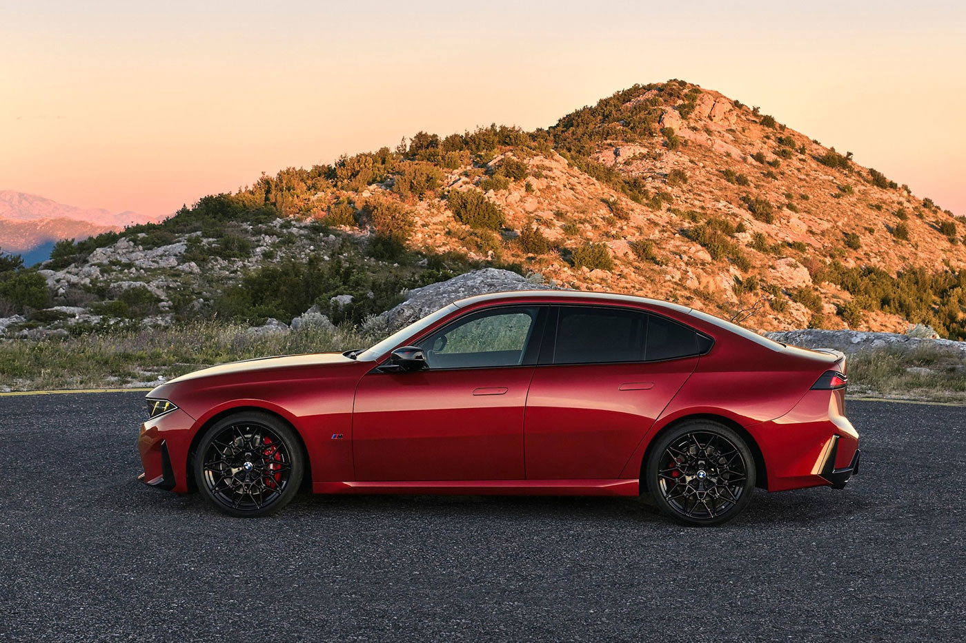 BMW-M350-(14) BMW M350 (14)