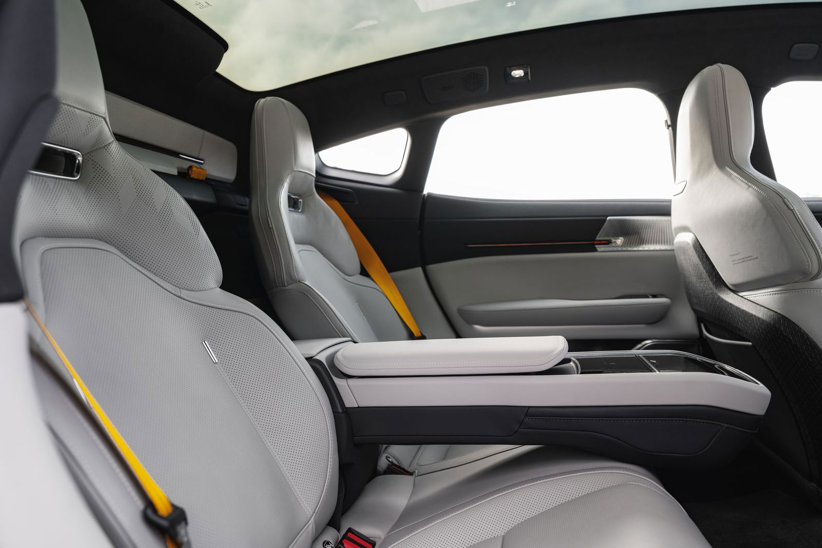 Polestar 5 Performance 3
