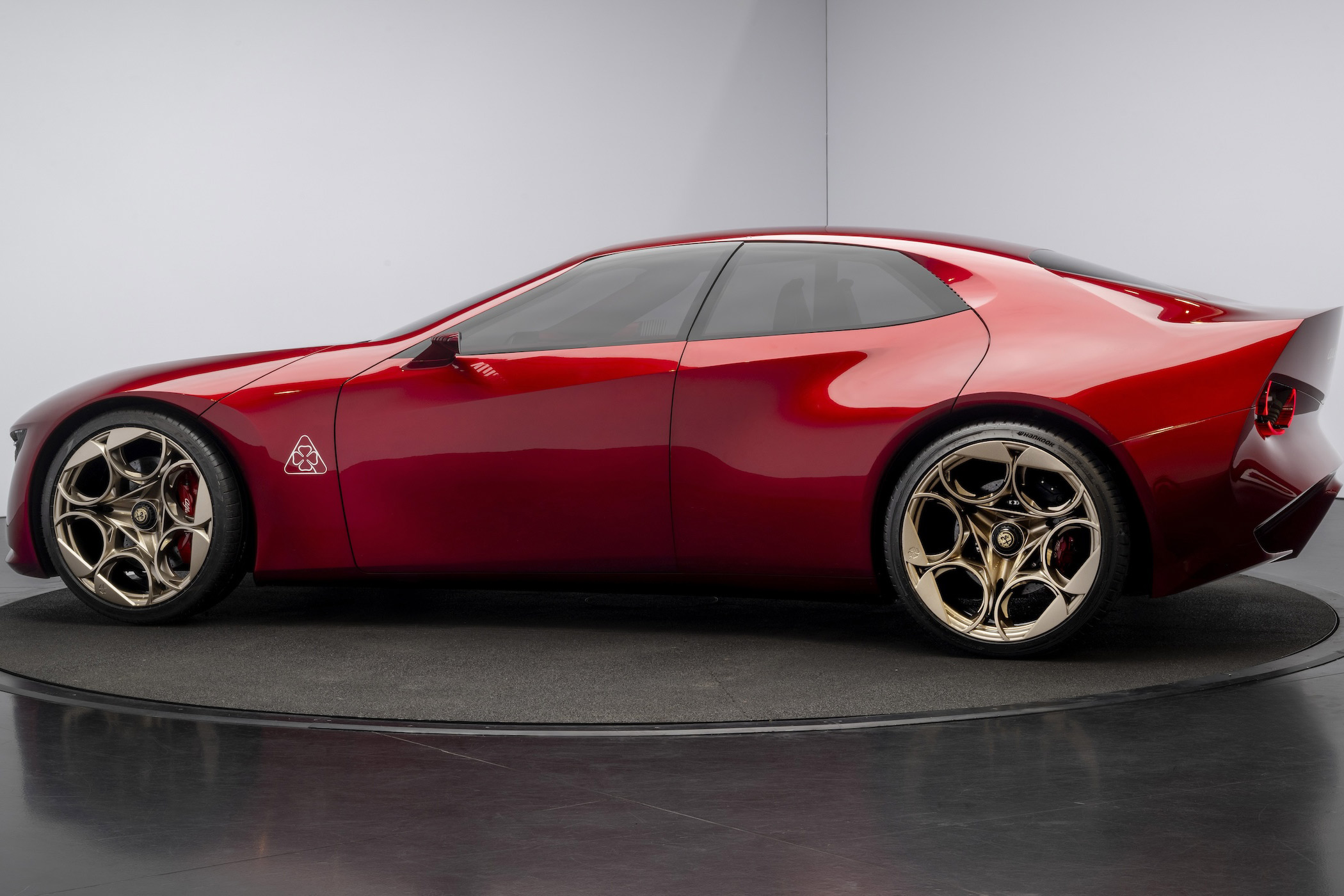 Alfa Romeo Cuorerosso Concept 2026 (4) Alfa Romeo Cuorerosso Concept 2026 (4)